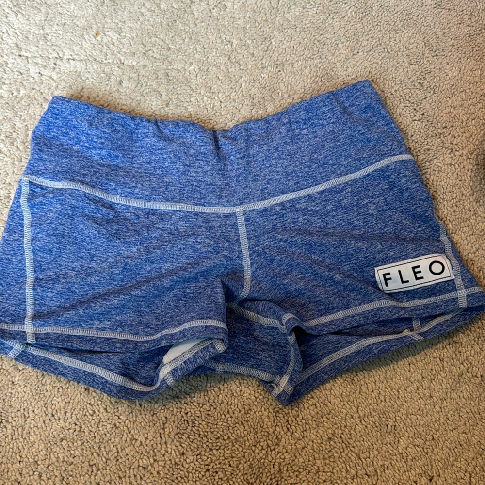 Fleo booty shorts